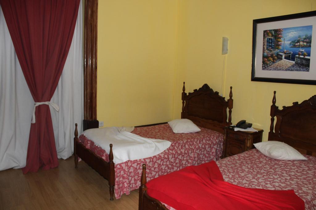 Hostel Avenida コインブラ エクステリア 写真