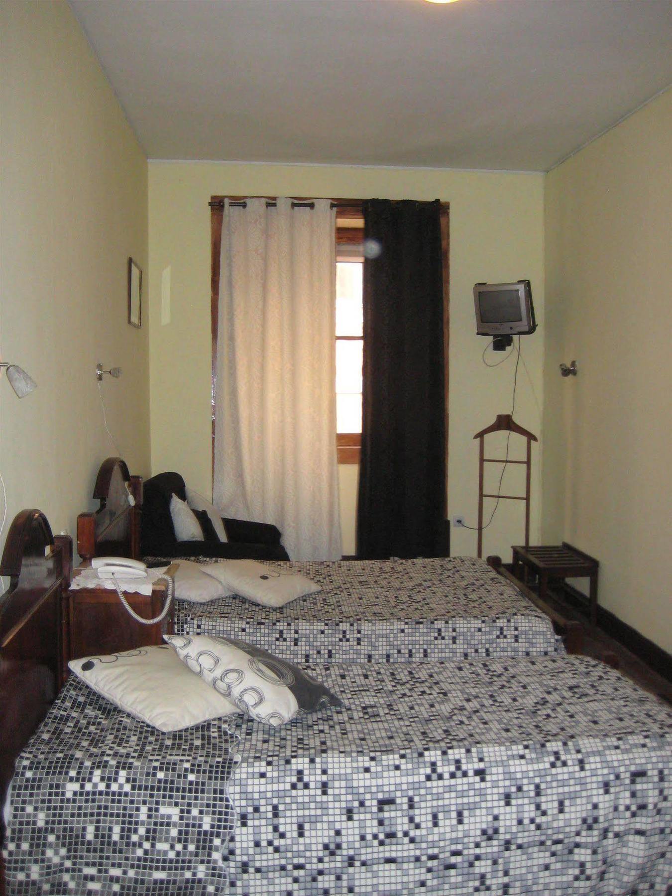 Hostel Avenida コインブラ エクステリア 写真