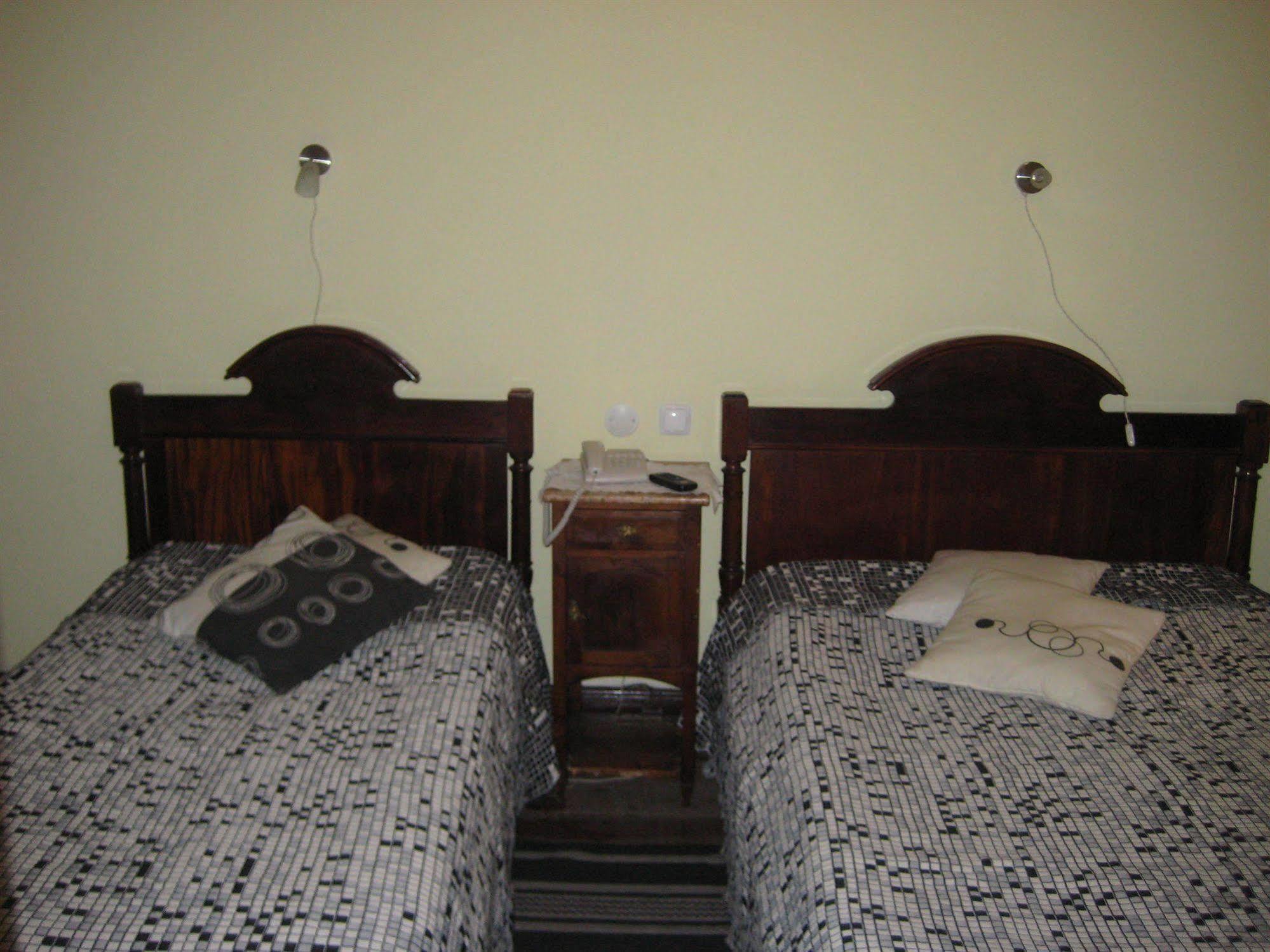 Hostel Avenida コインブラ エクステリア 写真