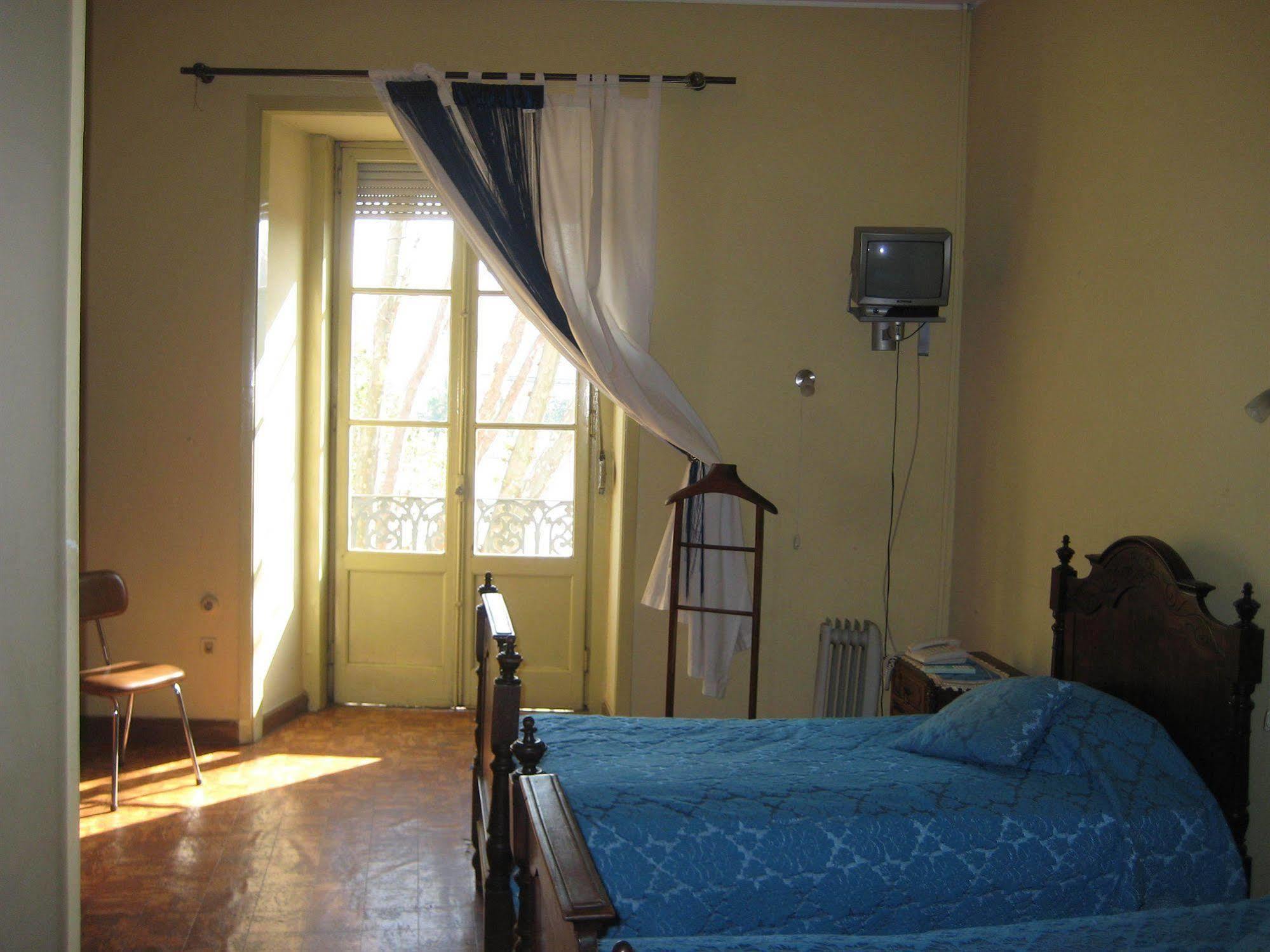 Hostel Avenida コインブラ エクステリア 写真