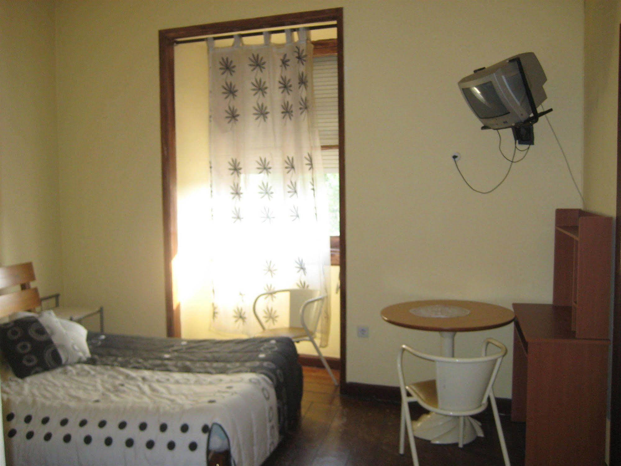 Hostel Avenida コインブラ エクステリア 写真