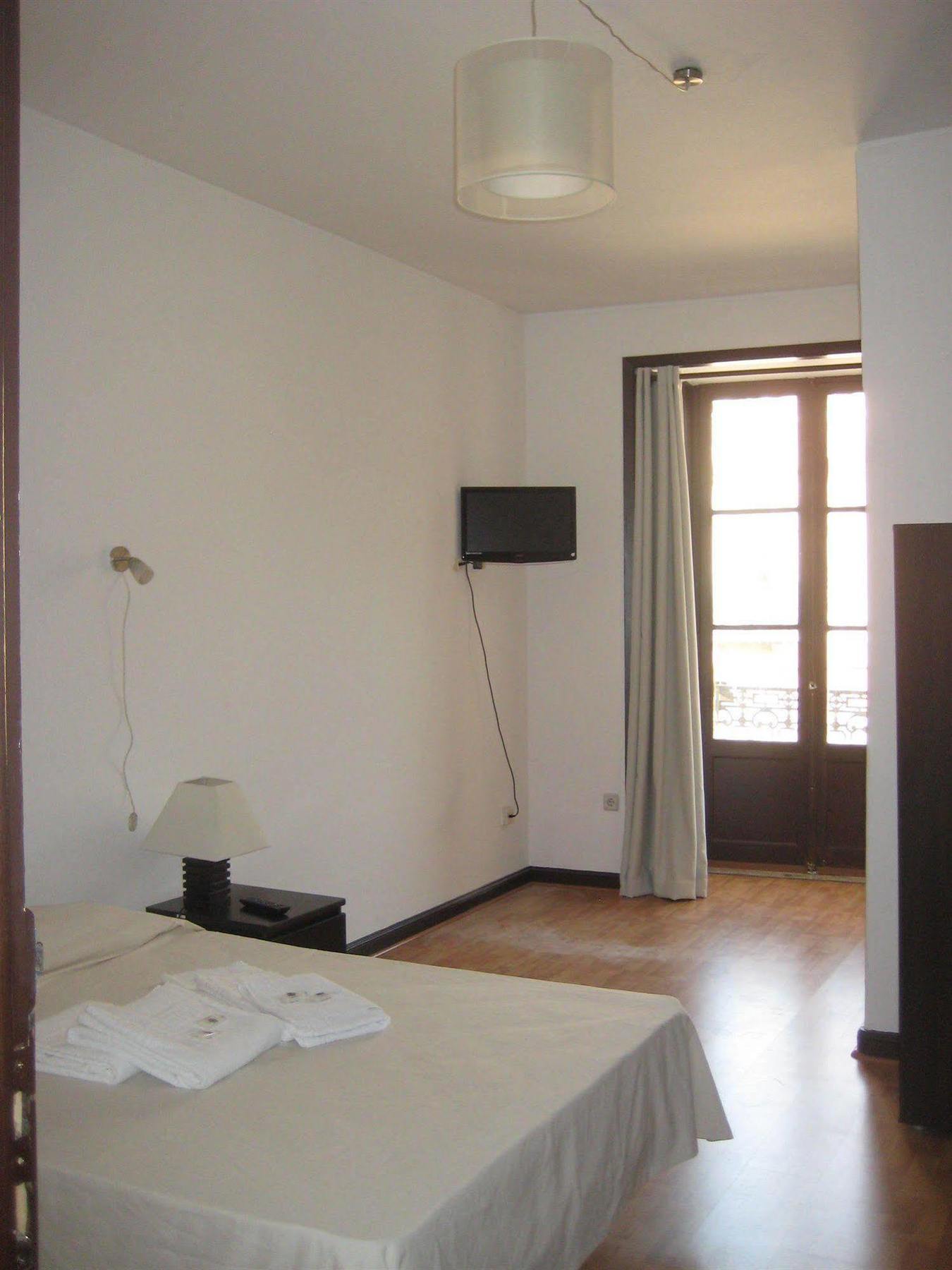 Hostel Avenida コインブラ エクステリア 写真