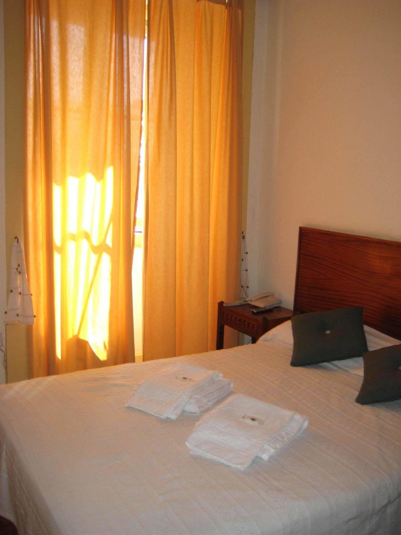 Hostel Avenida コインブラ エクステリア 写真