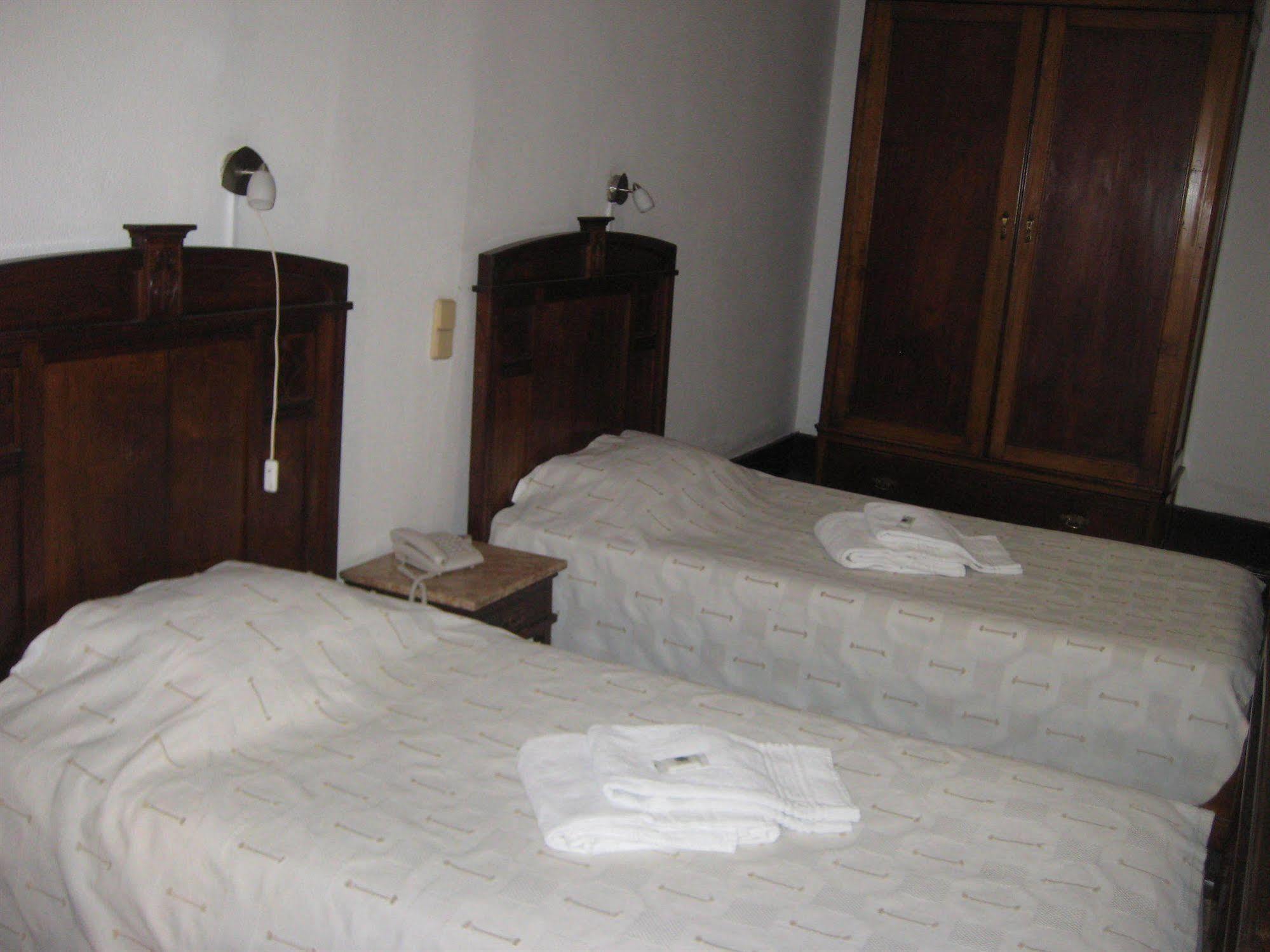 Hostel Avenida コインブラ エクステリア 写真